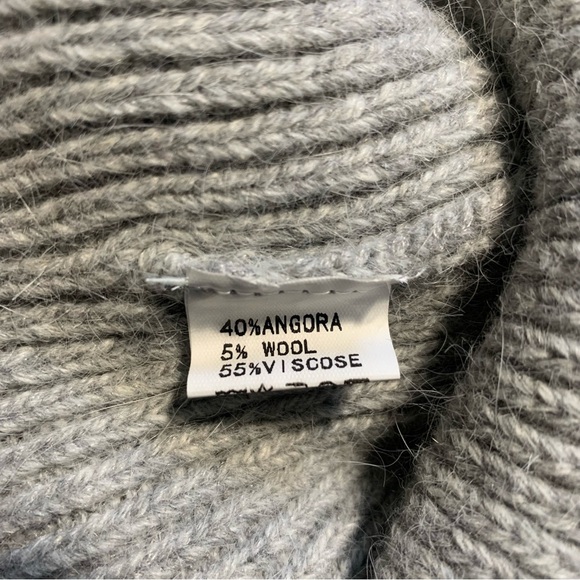 Angora/Wool Cable Knit Toque - Picture 8 of 15